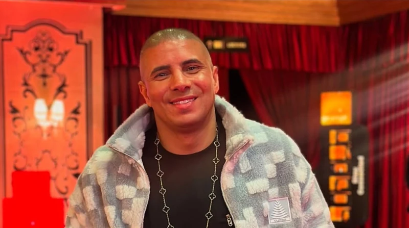 محمد زيدان: نزلت من الإمارات مخصوص عشان أحمد سعد.. ونفسي أبقى ممثل حرص لاعب كرة القدم، ونجم منتخب مصر السابق محمد زيدان، على التواجد في حفل ألبوم حبيبنا، للفنان أحمد سعد، الذي أقيم