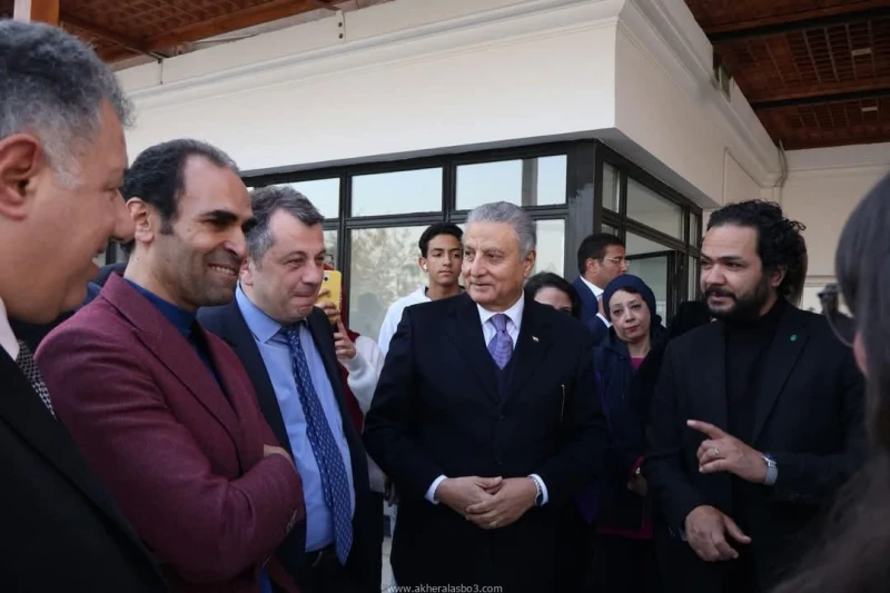 رضا الطايفي وأرمين ساركيسيان يفتتحان احتفالية ومعرض 200 عاما على ميلاد نوبار باشا بمكتبة مصر العامة كتب - محمود الهندي افتتح السفير رضا الطايفي، مدير صندوق مكتبات مصر العامة، والسف