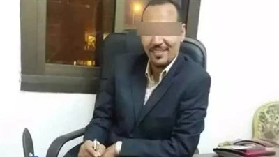 قرار عاجل من النيابة بشأن حسابات سفاح المعمورة في البنوك تواصل نيابة المنتزه في الإسكندرية التحقيق في قضية سفاح المعمورة، نصر الدين، 51 سنة، المتهم باستدراج ضحاياه وقتلهم ودفنهم في