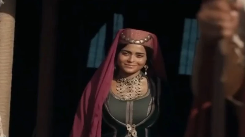 كيف علق طارق الشناوي على اختيار أسماء جلال في مسلسل معاوية؟ علق الناقد طارق الشناوي على ترشيح الفنانة أسماء جلال في المسلسل التاريخي معاوية لتجسد دور