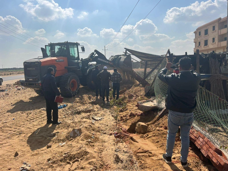 كتبت أمل عبد الرحيم تنفيذا لتوجيهات السيد الرئيس عبد الفتاح السيسي رئيس الجمهورية بضرورة التصدي بكل حزم لكافة أشكال التعديات على أراضي الدولة