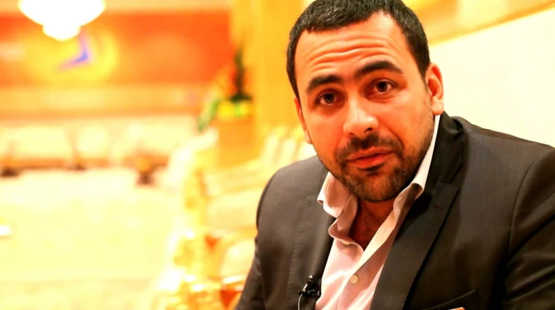 على شاشة .. يوسف الحسيني يستعين بالذكاء الاصطناعي في برنامج جديد يظهر الإعلامي يوسف الحسيني قريبا عبر شاشة قناة ، من خلال تجربة تلفزيونية جديدة ومختلفة.ذكاء صناعييقدم يوسف الحسيني 