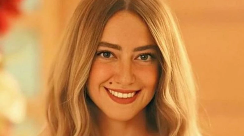 ادعوله.. هند عبدالحليم تكشف تعرض لوالدها لوعكة صحية كشفت الفنانة هند عبدالحليم تعرض والدها لوعكة صحية وإجرائه عملية جراحية اليوم، مطالبة جمهورها