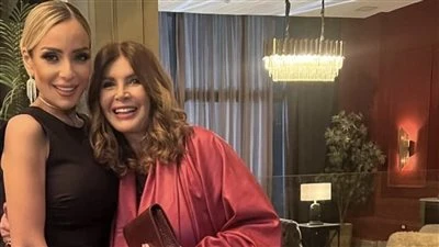 ريم البارودي ل ميرفت أمين: رجعتيلي شغفي.. دمتي مشرقة ومتألقة حرصت الفنانة ريم البارودي على توجيه رسالة خاصة للنجمة ميرفت أمين من خلال منشور عبر حسابها الشخصي على موقع تبادل الصور و