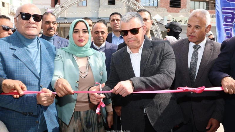 كتبت أمل عبد الرحيم افتتح اللواء طيار أ.ح أكرم محمد جلال محافظ الإسماعيلية، اليوم الأربعاء، سوق اليوم الواحد بشارع السويس بجوار جهاز تحسين البيئة بمدينة القنطرة غرب، وذلك في إطار ج