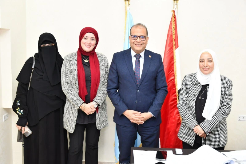 كتبت أمل عبد الرحيم أعلن الدكتور ناصر مندور، رئيس جامعة قناة السويس والمفوض بتسيير أعمال جامعة الإسماعيلية الجديدة الأهلية، عن اعتماد نتائج امتحانات الفصل الدراسي الأول للعام الأكا