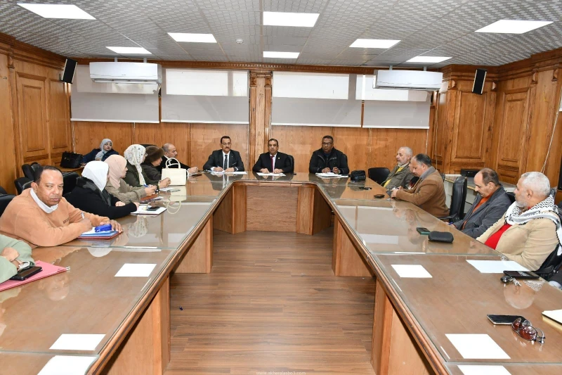 كتبت أمل عبد الرحيم تحت رعاية الدكتور ناصر مندور، رئيس جامعة قناة السويس ، عقد مجلس الأمناء اجتماعه الدوري اليوم الأحد 23 فبراير 2025، برئاسة الأستاذ