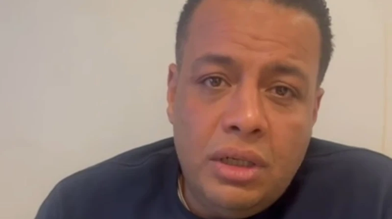 صديق محمد نجاتي: حالته الصحية جيدة وغادر المستشفى (خاص) أعرب رجل الأعمال محمد العيوطي، صديق الفنان محمد نجاتي، الذي تعرض لحادث على طريق بورسعيد