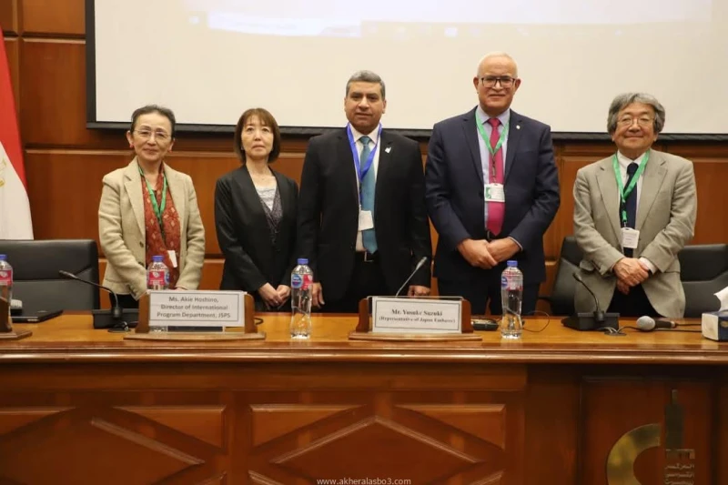 وزير التعليم العالي : دعم البحث العلمي في مجالات المواد المتقدمة والثروات المعدنية ضرورة لتحقيق التنمية المستدامة كتب - محمود الهندي أكد د. أيمن عاشور وزير التعليم العالي والبحث ال