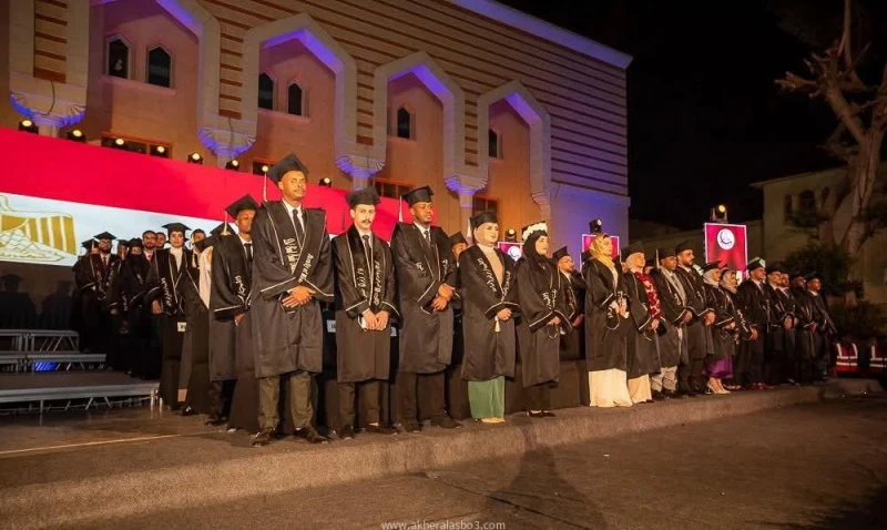 للعام الثانى على التوالي طب عين شمس تنظم حفل تخرج للطلاب الوافدين كتب - محمود الهندي تحت رعاية الأستاذ الدكتور محمد ضياء زين العابدين رئيس جامعة عين