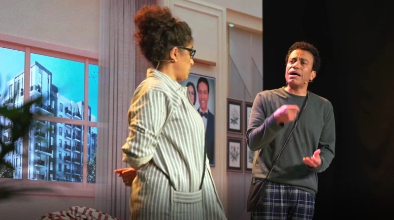 بعد نجاحها في دبي.. مسرحية وحيد في المنزل تستعد لجولة خليجية حققت مسرحية وحيد في المنزل للفنان سامح حسين نجاحا جماهيرا بعد عرضها على مسرح الملكة إليزابيث في دبي، حيث رفعت شعار كامل