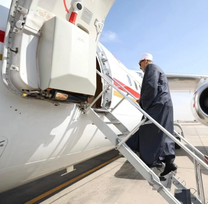 بدعوة من ملك البحرين .. شيخ الأزهر رئيس مجلس حكماء المسلمين يتوجه إلى البحرين للمشاركة في فعاليات مؤتمر الحوار الإسلامي الإسلامي كتب - محمود الهندي غادر فضيلة الإمام الأكبر أ. د. أ