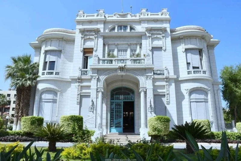 وحدة متنقلة للكشف المبكر عن أورام الثدي بجامعة عين شمس كتب - محمود الهندي في إطار مبادرة السيد رئيس الجمهورية لصحة المرأة والكشف المبكر لسرطان الثدي وضمن الجهود المستمرة لجامعة عين