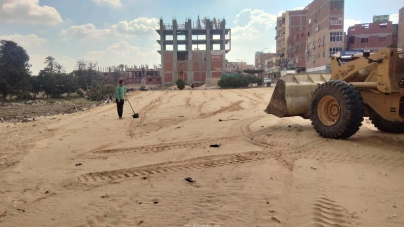 كتبت أمل عبد الرحيم في إطار جهود محافظة الإسماعيلية للارتقاء بالمظهر الحضاري وتحسين الخدمات المقدمة للمواطنين، تنفيذا لتوجيهات اللواء طيار أ. ح أكرم محمد جلال محافظ الإسماعيلية قام