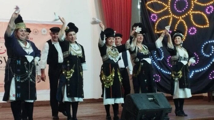 مهرجان أسوان الدولي للثقافة والفنون.. ثقافات الشعوب في ريشة على لوحات فنية في أجواء احتفالية مبهجة، تواصلت فعاليات الدورة الثانية عشرة من مهرجان