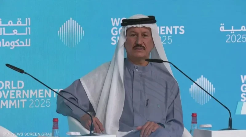 صدفة غريبة تنقذ الملياردير الإمارتي حسين سجواني من أزمة مالية كبيرة كشف مؤسس ورئيس مجلس إدارة شركة داماك العقارية حسين سجواني، عن صدفة في مسيرته المهنية ساهمت في حل أزمة مالية عصفت