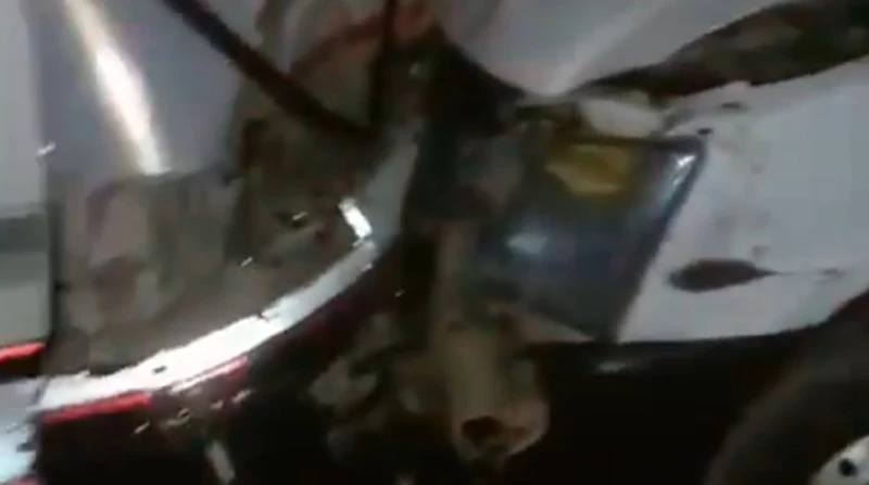 حالة حرجة.. إصابة 8 أشخاص في حادث تصادم بقنا أصيب ثمانية أشخاص بإصابات بالغة وخطيرة في حادث تصادم بين سيارة ربع نقل وميكروباص، بجوار كوبري القلعة بقفط التابع لمدينة قوص محافظة قنا،