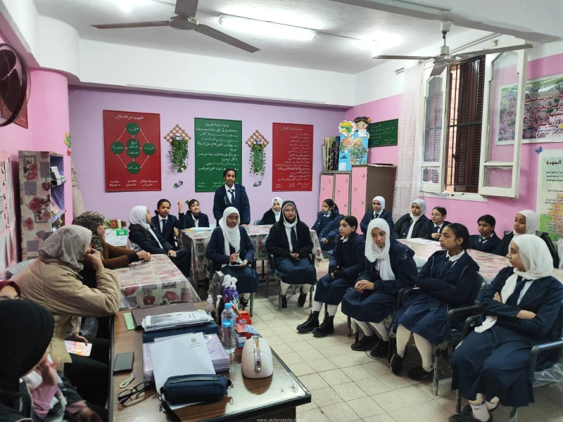 كتبت أمل عبد الرحيم أكد الدكتور ناصر مندور، رئيس جامعة قناة السويس، أهمية نشر الوعي بتقنيات الذكاء الاصطناعي بين طلاب المدارس، موضحا أن هذه التكنولوجيا أصبحت جزءا أساسيا من حياتنا 