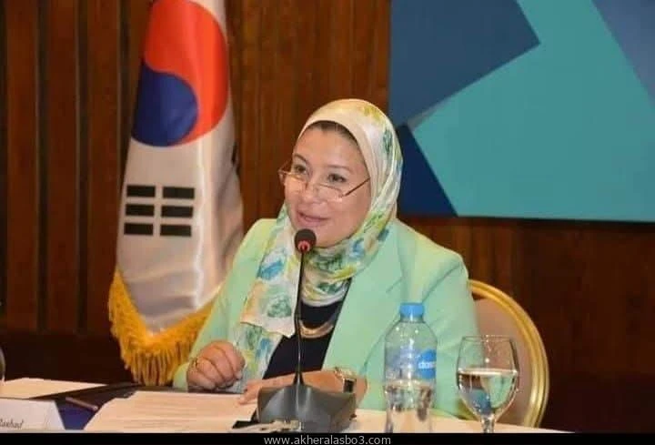 15 أبريل رؤى التغيير : اتجاهات جديدة في الأدب واللغة والترجمة المنتدى العلمى لشباب الباحثين الحادي عشر بألسن عين شمس كتب - محمود الهندي ينظم قطاع الدراسات العليا والبحوث بكلية الأل