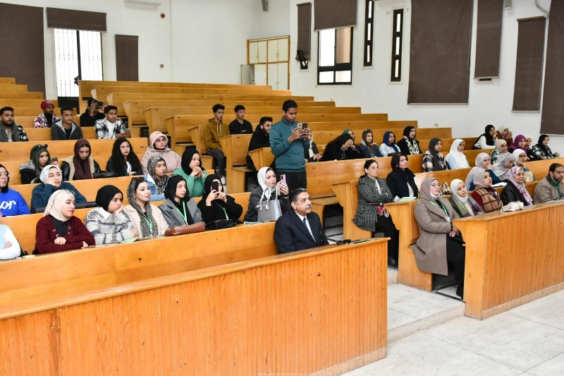 كتبت أمل عبد الرحيم تحت رعاية الدكتور ناصر مندور، رئيس جامعة قناة السويس ، وبإشراف عام الدكتورة دينا أبو المعاطي، نائب رئيس الجامعة لشئون خدمة المجتمع وتنمية البيئة، نظمت كلية التر