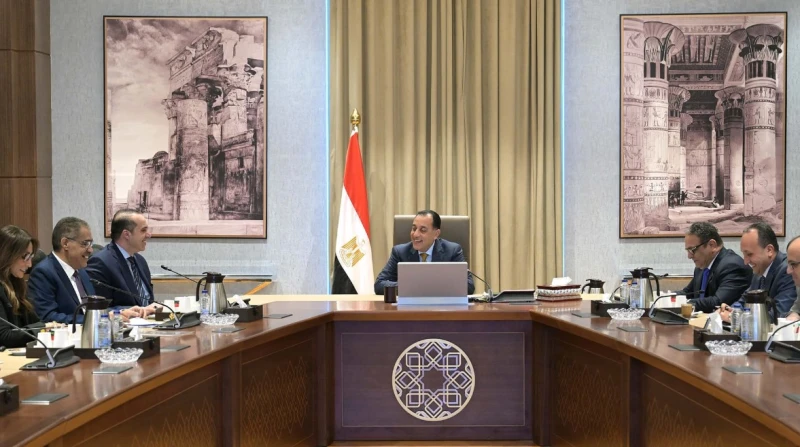 توجيهات رئاسية بتوسيع دائرة الحوار الوطني.. ولقاء قريب مع مجلس الأمناء أكد رئيس مجلس الوزراء، الدكتور مصطفى مدبولي، أن هناك توجيها من الرئيس