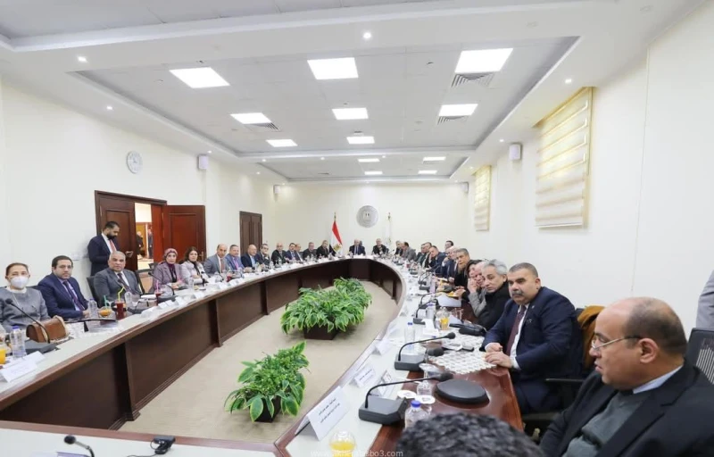 مجلس الجامعات الأهلية يوافق على إنشاء 12 جامعة أهلية جديدة كتب - محمود الهندي ترأس الدكتور أيمن عاشور، وزير التعليم العالي والبحث العلمي، اليوم الأحد، اجتماع مجلس الجامعات الأهلية