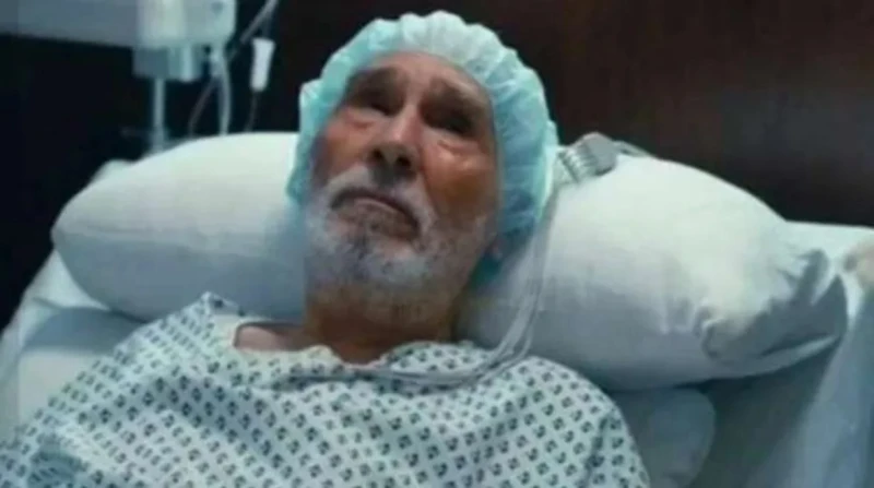 نجل الفنان عبدالرحمن أبو زهرة: والدي بصحة جيدة كشف أحمد، نجل الفنان عبد الرحمن أبو زهرة، تفاصيل حالة والده الصحية في الأيام الأخيرة، مشيرا إلى أن