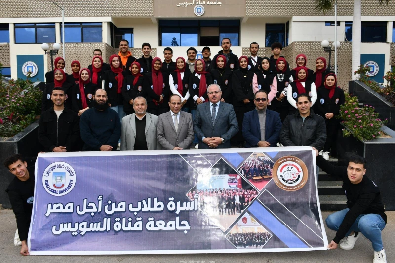 كتبت أمل عبد الرحيم في إطار الدور الريادي لجامعة قناة السويس في خدمة المجتمع وتنمية البيئة، وبتوجيهات من الدكتور ناصر مندور، رئيس الجامعة، انطلقت قوافل متكاملة إلى مركز فايد، وذلك