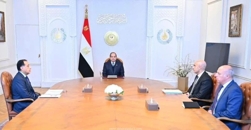 الرئيس السيسى يجتمع برئيس الوزراء ووزير التربية والتعليم متابعة : وائل عباس اجتمع السيد الرئيس عبد الفتاح السيسي اليوم، مع الدكتور مصطفى مدبولي رئيس مجلس الوزراء، والسيد محمد عبد ا