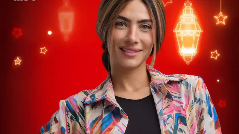 طرح البوستر الرسمي ل مسلسل 80 باكو رمضان 2025.. قنوات عرضه أحداث مسلسل 80 باكو وتدور أحداث مسلسل 80 باكو، في إطار اجتماعي كوميدي خفيف، حول بوسي، مصففة شعر موهوبة، تواجه صعوبة في تو