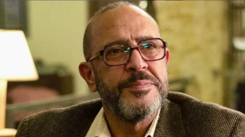 مين متحمس.. أشرف عبد الباقي يشوق متابعيه لقلبي ومفتاحه حرص الفنان أشرف عبد الباقي، على تشويق جمهوره لمسلسل قلبي ومفتاحه المقرر عرضه ضمن موسم دراما