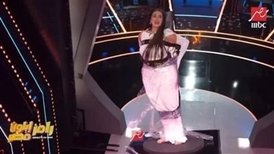 هدى الاتربي تكشف تفاصيل تجربتها في برنامج رامز إيلون مصر: مكنتش اعرف كشفت الفنانة هدى الاتربي عن كواليس مشاركتها في برنامج رامز إيلون مصر، ونشرت فيديو لها وهي في حالة من الذعر والف