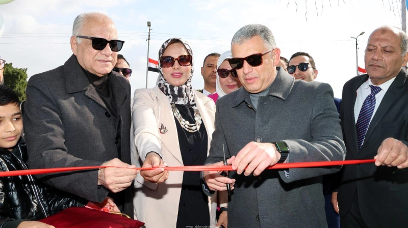 كتبت أمل عبد الرحيم افتتح اللواء طيار أ.ح أكرم محمد جلال محافظ الإسماعيلية، صباح اليوم الخميس، سوق اليوم الواحد بمنطقة الغابة الشجرية بحي ثان مدينة