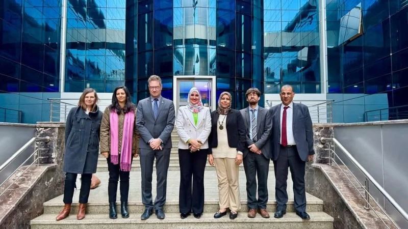 برعاية وزير التعليم العالي معهد بحوث الإلكترونيات ينظم ورشة عمل بعنوان وضع سياسة الإلكترونيات الدائرية في مصر بالتعاون مع تشاتام هاوس واليونيدو كتب - محمود الهندي برعاية د.أيمن عاش