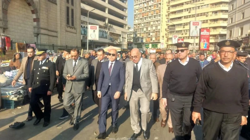 محافظ القاهرة يؤكد تعميم نماذج تطوير شوارع وسط البلد بالقاهرة متابعه ايمن عواد جاد محافظ القاهرة يتفقد نماذج تطوير العتبة.. ويؤكد: يمكن تعميمه بالشوارع تفقد الدكتور إبراهيم صابر مح