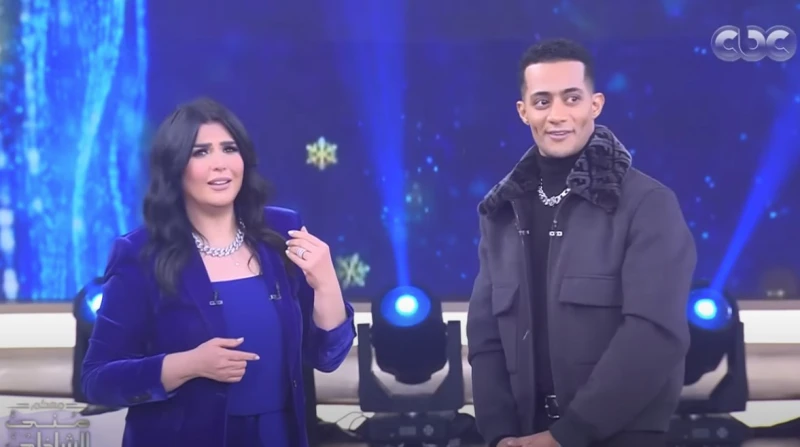 قرر ميبقاش البطل.. تروج لحلقة نارية بين منى الشاذلي ومحمد رمضان روجت قناة لحلقة قوية بين الإعلامية منى الشاذلي والفنان محمد رمضان، ليكشف العديد من الأسرار حول برنامجه الجديد مدفع ر