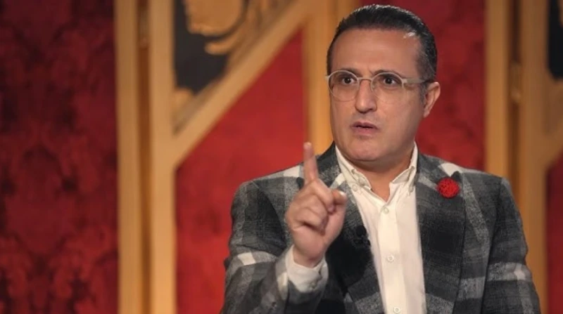 شريف مدكور يثير الجدل: لا يوجد عذاب في القبر أثار الإعلامي شريف مدكور، الجدل، بحديثه عن عذاب القبر، قائلا إن القرآن الكريم لم يأتي بآية صريحة تؤكد أن هناك عذاب للبشر في القبور. وكت