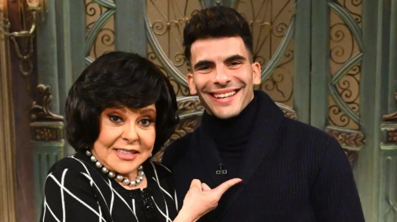 كواليس وأسرار.. زيزو يظهر مع إسعاد يونس في لقاء مشوق يظهر نجم الزمالك والمنتخب المصري أحمد مصطفى زيزو، ضيفا على أحدث حلقات برنامج صاحبة