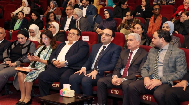 كتبت أمل عبد الرحيم شهد المهندس أحمد عصام الدين نائب محافظ الإسماعيلية، مساء اليوم الثلاثاء، حفل ختام مهرجان الإسماعيلية الدولي للأفلام التسجيلية والقصيرة فى دورته ال ٢٦، والذي أقي