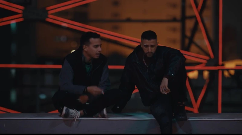 ملخص الحلقة ال10 من مسلسل ولاد الشمس شهدت الحلقة 10 من مسلسل ولاد الشمس، الذي يقوم ببطولته أحمد مالك وطه دسوقي، ضمن قائمة مسلسلات رمضان 2025، أحداثا