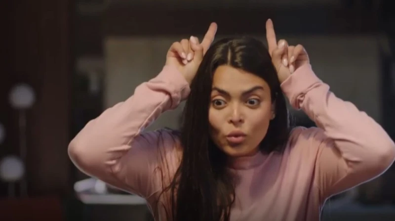 ملخص أشغال شقة جدا الحلقة 10.. أسماء جلال تفقد النطق تضمنت الحلقة العاشرة من مسلسل أشغال شقة جدا الكثير من التفاصيل الكوميدية، بعد عرضها عبر منصة