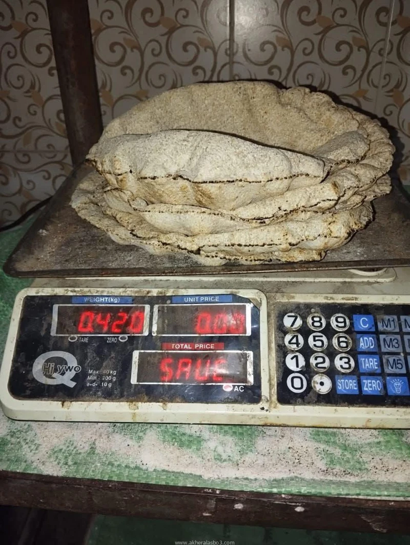 حملات مستمرة لتموين كفر الشيخ على الاسواق والمخابز والمحلات بجميع دوائر المحافظة وتحرير العديد من المحاضر للمخالفين كتب - محمود الهندي تنفيذا لتكليفات القيادة السياسية وتنفيذا لتوج