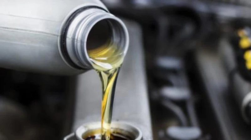 ضبط مصنع لإعادة تدوير زيوت السيارات المستعملة في الشرقية في سياق متصل، تمكن قطاع الأمن العام، تحت إشراف اللواء محمود أبو عمرة مساعد وزير الداخلية، بالتنسيق مع الإدارة العامة لشرطة 