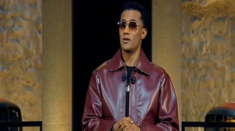 بعد القذيفة الأخيرة من مدفع رمضان.. مواسم جديدة ومفاجآت ليلة العيد أعلن الفنان محمد رمضان، أن حلقة اليوم السبت هي آخر حلقات الموسم الأول من برنامجه