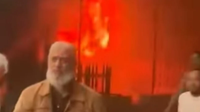 الدفع ب 8 سيارات إطفاء للسيطرة على حريق مخزن حلوان اندلع منذ قليل، حريق هائل داخل محل مفروشات، بالقرب من مستودع أنابيب، في منطقة حلوان.تفاصيل حريق