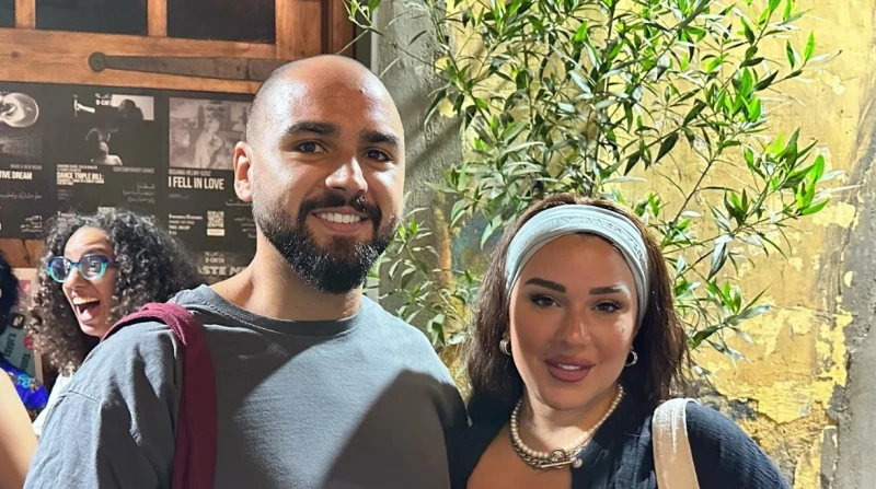 بعد ارتباطها.. رجال في حياة أسما شريف منير أعلنت أسما شريف منير، ارتباطها خلال الساعات الماضية، عبر وسائل التواصل الاجتماعي، ولكن دون أن تكشف شكل