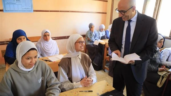 وفقا للخطة الدراسية .. تفاصيل امتحانات شهر إبريل 2025 لطلاب صفوف النقل ينشغل بال العديد من طلاب صفوف النقل وأولياء أمورهم، بموعد امتحانات شهر إبريل