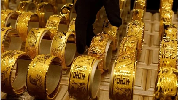 قفزة تاريخية في أسعار الذهب اليوم بمصر.. سعر الذهب عيار 21 يتجاوز 4300 جنيه والجرام يسجل رقما قياسيا جديدا تحديث لحظي للأسعار شهدت أسعار الذهب اليوم في مصر قفزة تاريخية، حيث ارتفع 