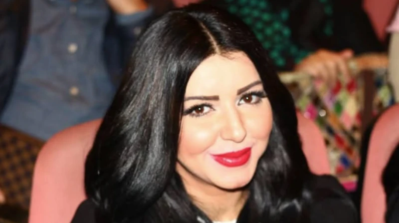 إيناس النجار في غيبوبة.. ومنة جلال تطلب الدعاء لها طلبت الفنانة منة جلال من متابعيها الدعاء للفنانة إيناس النجار، بعد دخولها في غيبوبة خلال الساعات