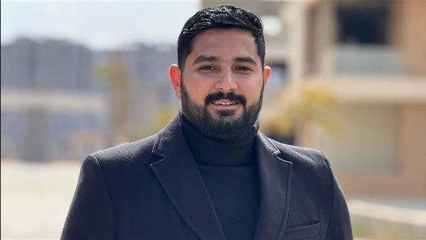 أفضل استثمار وأكثر أمان.. حسام سيف يوضح ل افاق عربية أفضل استثمار في مصر حاليا تحدثنا مع حسام سيف صاحب شركة للتسويق العقاري، وتعد من كبرى الشركات في هذا المجال، كما كان لنا شرف الح